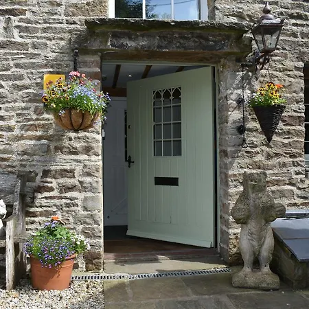 Bed and Breakfast Mill